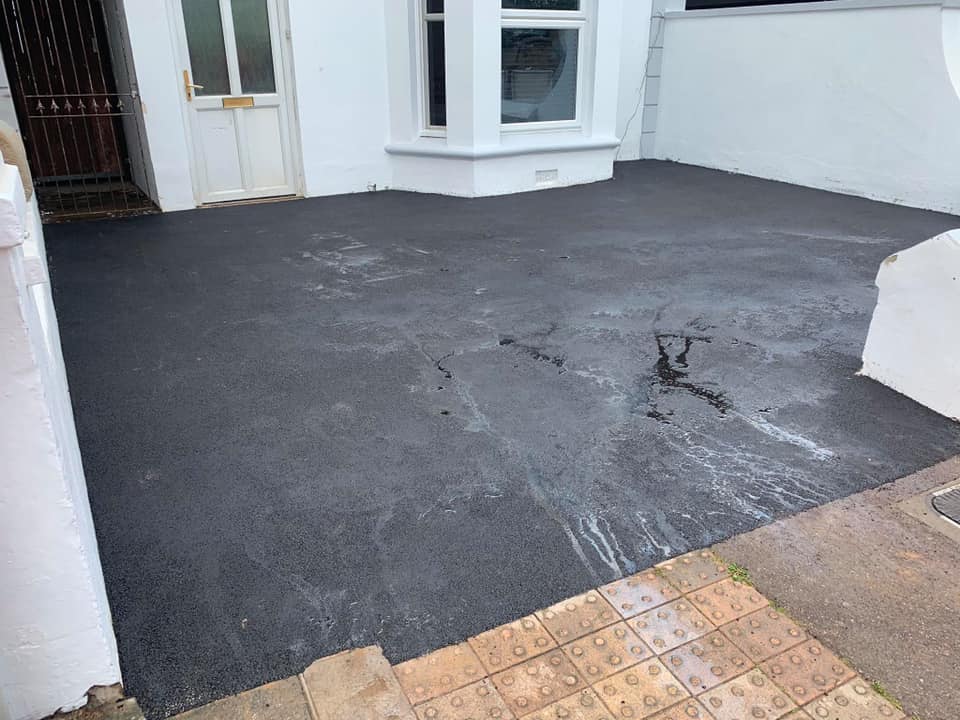 Tarmac surfacing contractors in Halesowen and nearby areas